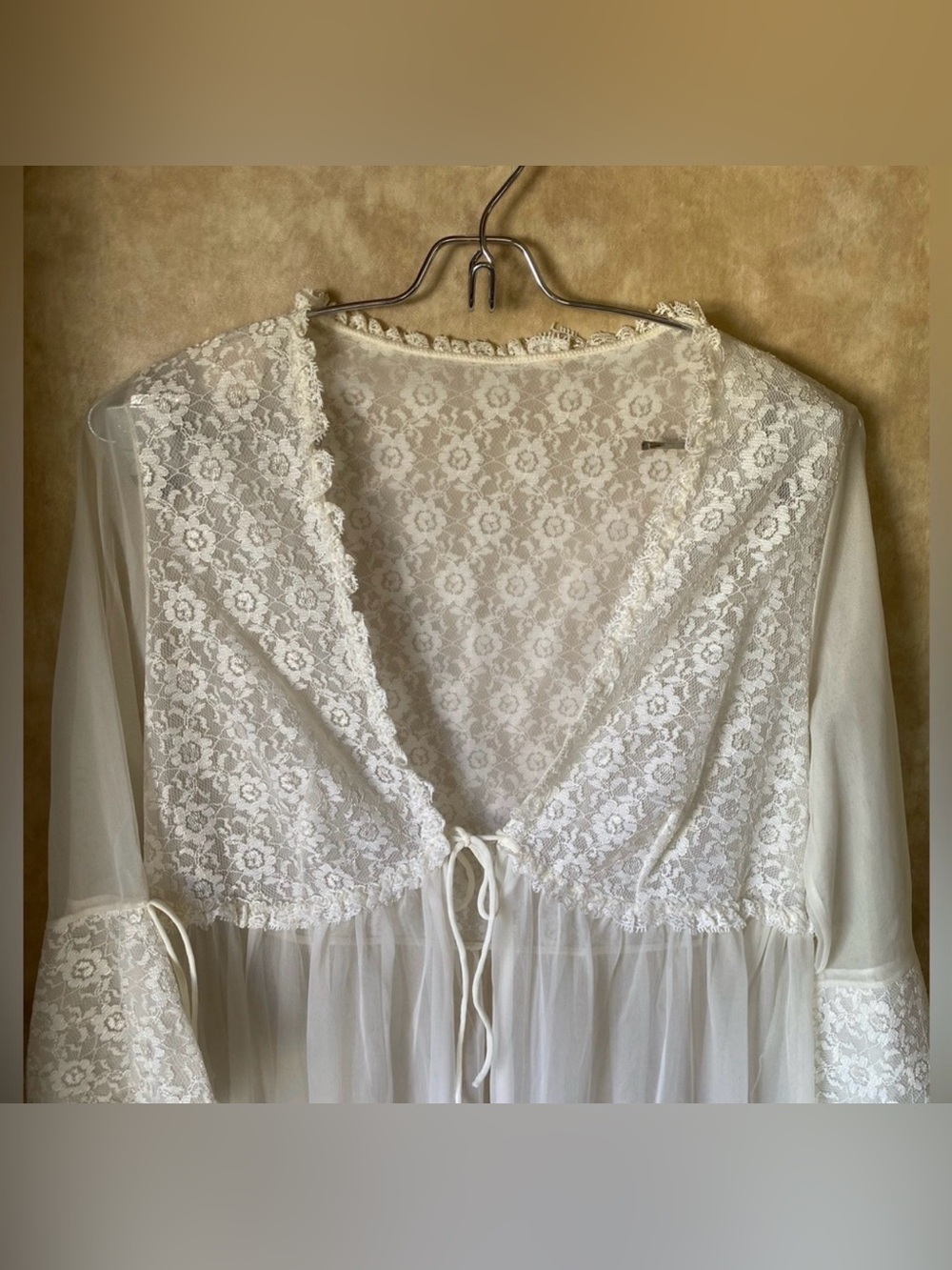 VTG 70s White Lace Peignoir Robe Sheer Chiffon Empire Waist Union Made S FLAW